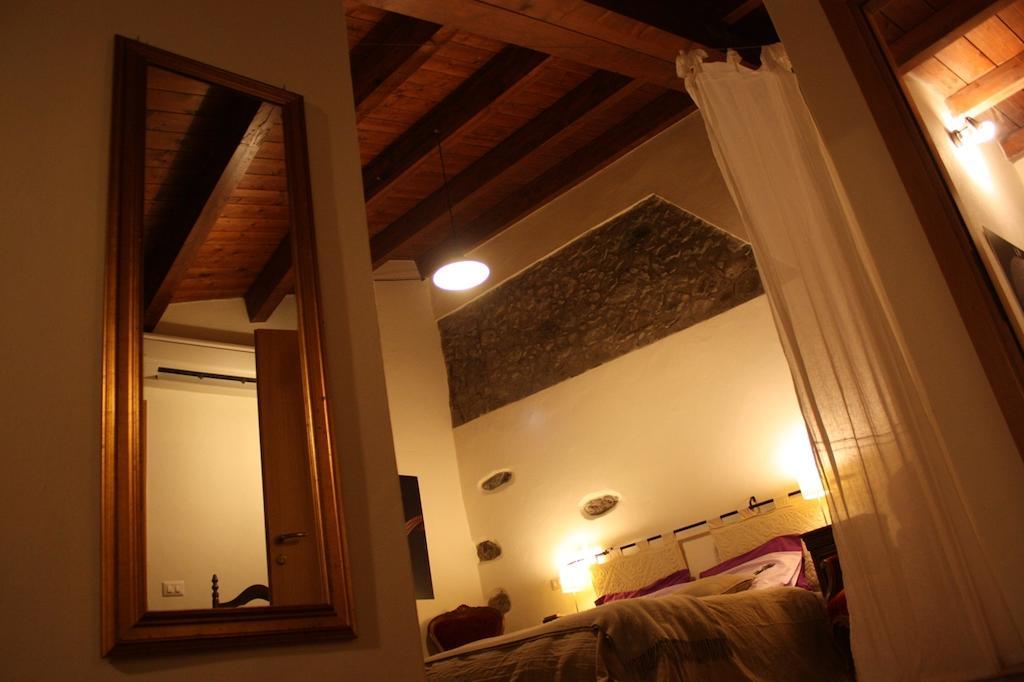 Il Lupo Rosso Santu Lussurgiu Quarto foto