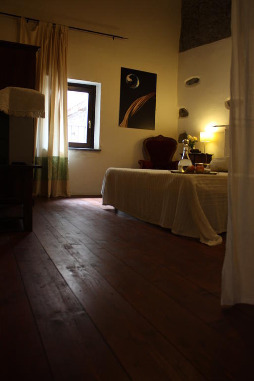 Il Lupo Rosso Santu Lussurgiu Quarto foto