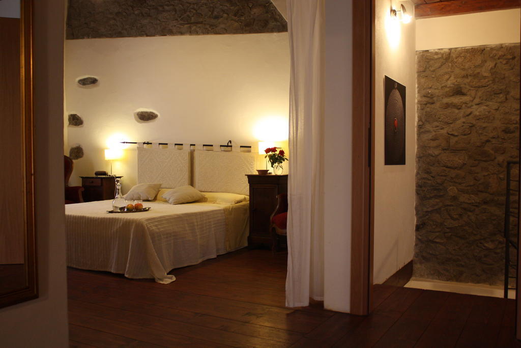 Il Lupo Rosso Santu Lussurgiu Quarto foto