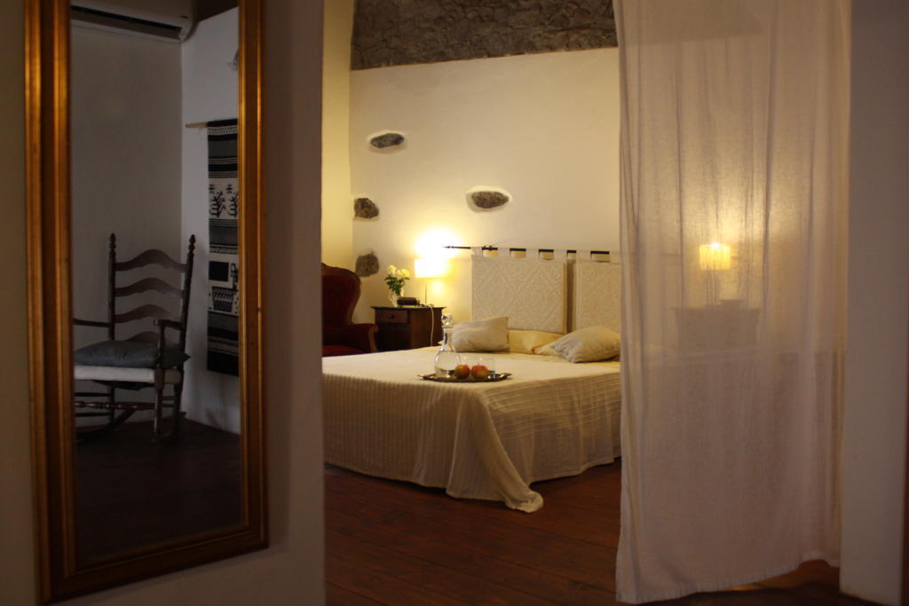 Il Lupo Rosso Santu Lussurgiu Quarto foto